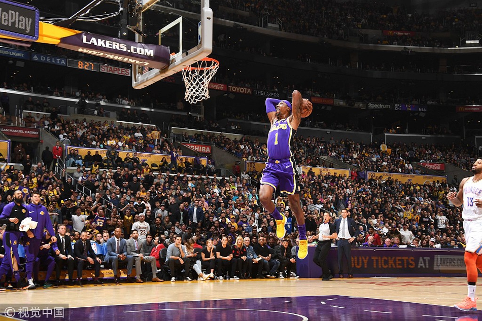 体育赛事上 体育赛事上